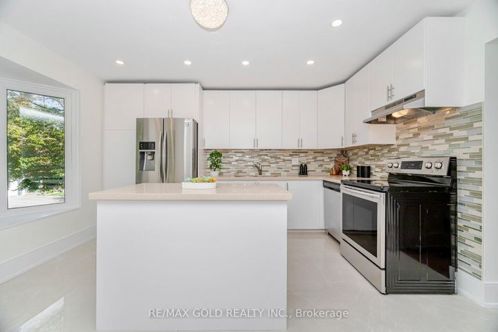 Photo 9 at 69 - 2651 Aquitaine Avenue, Meadowvale, Mississauga