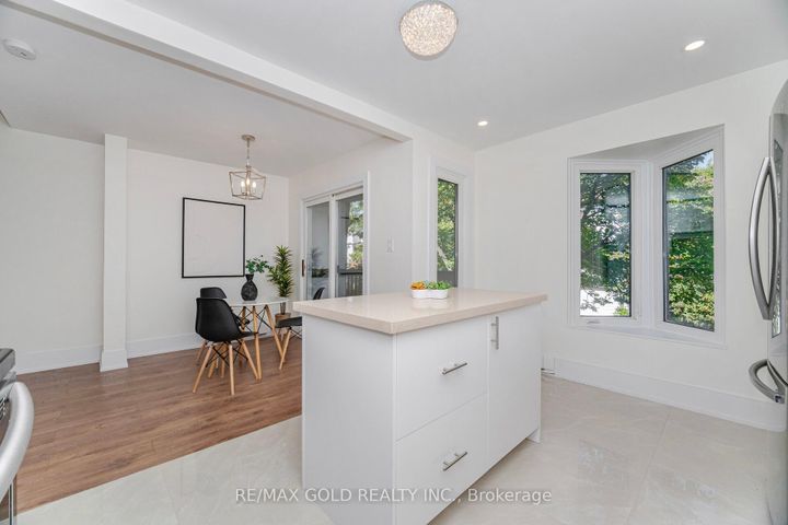 Photo 11 at 69 - 2651 Aquitaine Avenue, Meadowvale, Mississauga