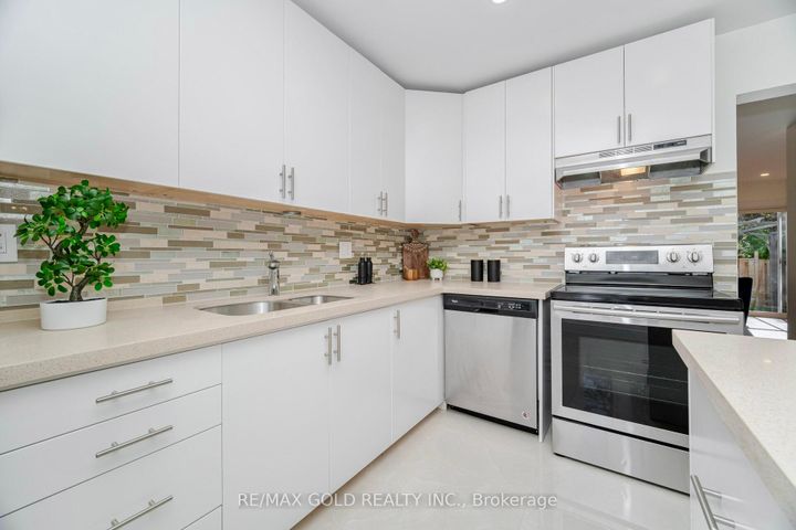 Photo 12 at 69 - 2651 Aquitaine Avenue, Meadowvale, Mississauga