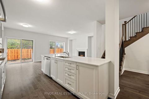 Photo 18 at 85 Danielle Moore Circle, Bendale, Toronto