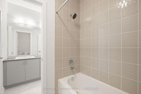 Photo 34 at 85 Danielle Moore Circle, Bendale, Toronto