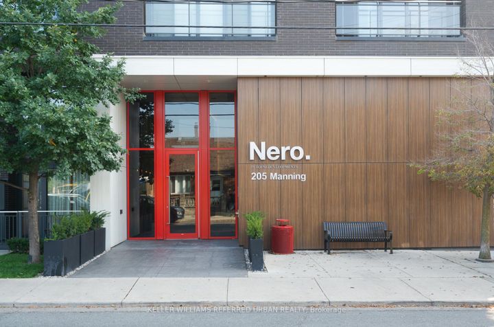 Photo 2 at 405 - 205 Manning Avenue, Bellwoods, Toronto