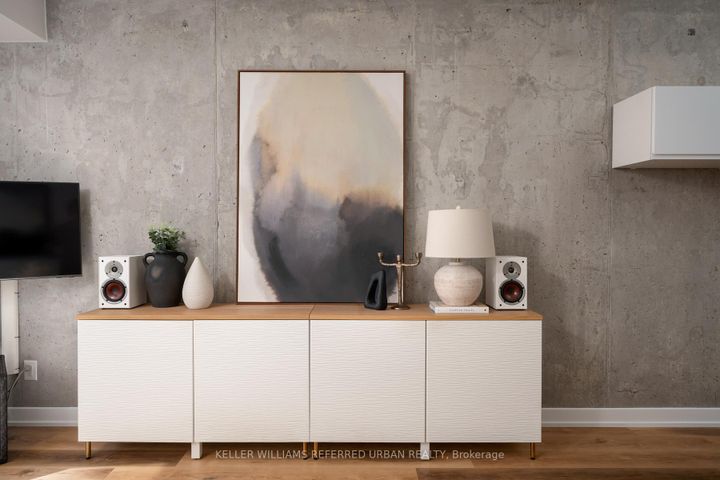 Photo 20 at 405 - 205 Manning Avenue, Bellwoods, Toronto