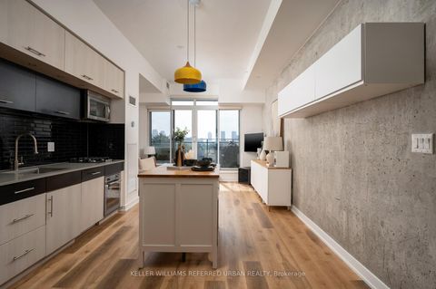 Photo 12 at 405 - 205 Manning Avenue, Bellwoods, Toronto