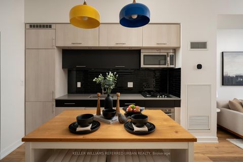 Photo 14 at 405 - 205 Manning Avenue, Bellwoods, Toronto