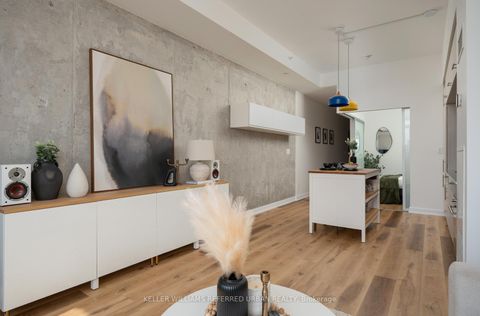 Photo 27 at 405 - 205 Manning Avenue, Bellwoods, Toronto