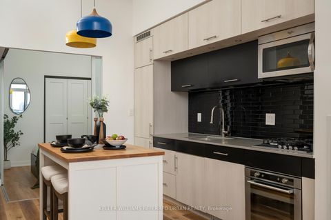 Photo 28 at 405 - 205 Manning Avenue, Bellwoods, Toronto