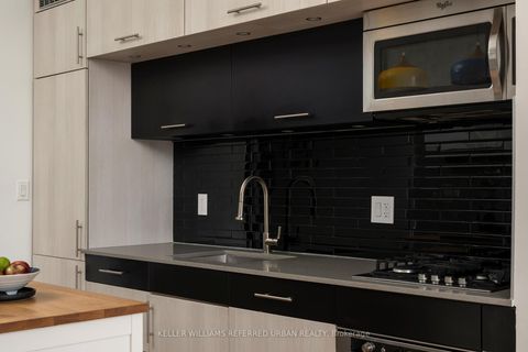 Photo 29 at 405 - 205 Manning Avenue, Bellwoods, Toronto