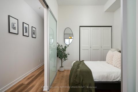 Photo 31 at 405 - 205 Manning Avenue, Bellwoods, Toronto