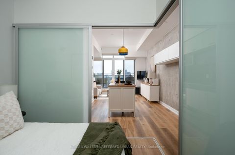 Photo 33 at 405 - 205 Manning Avenue, Bellwoods, Toronto