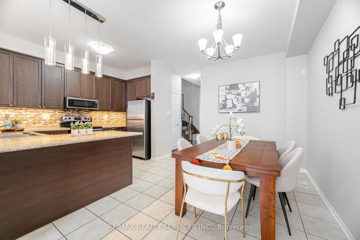 Photo 11 at 162 Sussexvale Drive, Wellington, Brampton