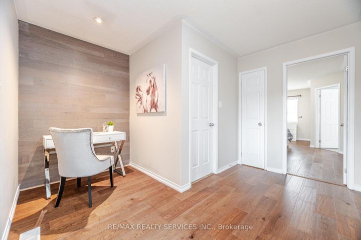 Photo 21 at 162 Sussexvale Drive, Wellington, Brampton