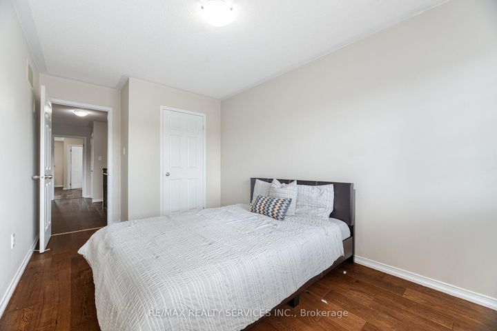 Photo 28 at 162 Sussexvale Drive, Wellington, Brampton