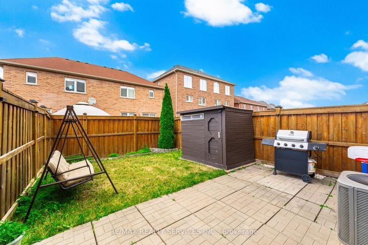 Photo 41 at 162 Sussexvale Drive, Wellington, Brampton