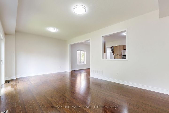 Photo 14 at 138 Olde Bayview Avenue, Oak Ridges Lake Wilcox, Richmond Hill
