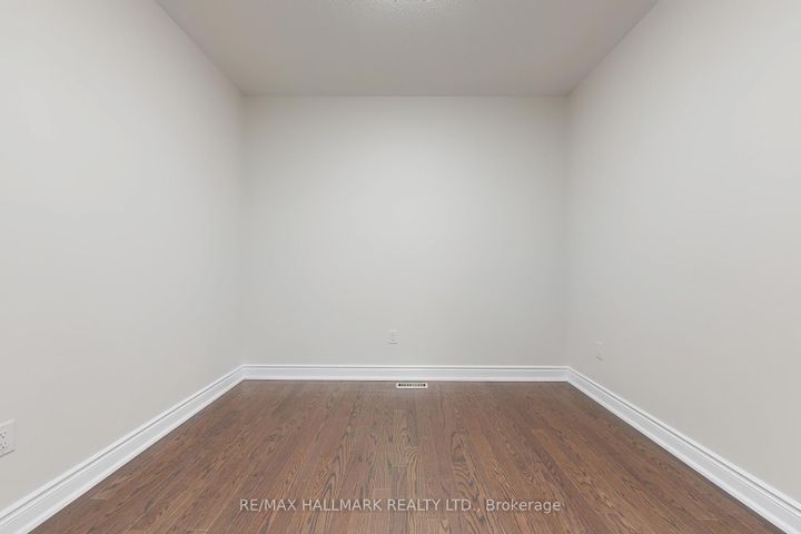 Photo 17 at 138 Olde Bayview Avenue, Oak Ridges Lake Wilcox, Richmond Hill