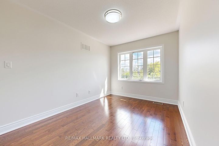 Photo 27 at 138 Olde Bayview Avenue, Oak Ridges Lake Wilcox, Richmond Hill