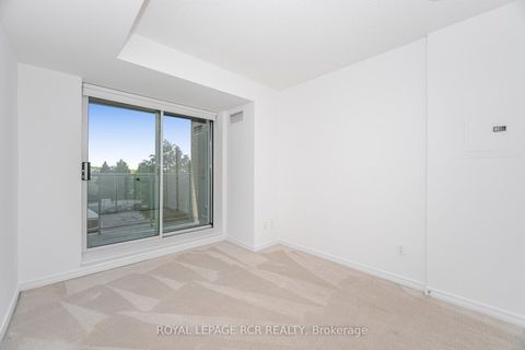 Photo 10 at 301 - 11 Oneida Crescent, Langstaff, Richmond Hill