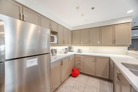 Photo 22 at 301 - 11 Oneida Crescent, Langstaff, Richmond Hill