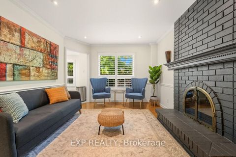 Photo 3 at 105 Warner Drive, BR Bronte, Oakville