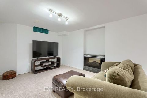 Photo 27 at 105 Warner Drive, BR Bronte, Oakville