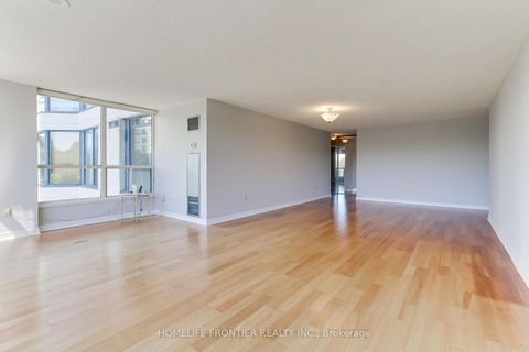 Photo 13 at 411 - 7300 Yonge Street, Yorkhill, Vaughan