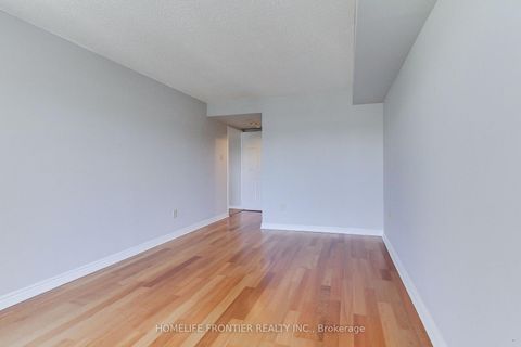Photo 25 at 411 - 7300 Yonge Street, Yorkhill, Vaughan