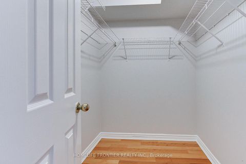 Photo 27 at 411 - 7300 Yonge Street, Yorkhill, Vaughan