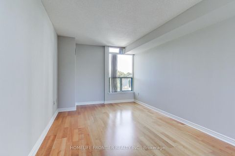 Photo 32 at 411 - 7300 Yonge Street, Yorkhill, Vaughan