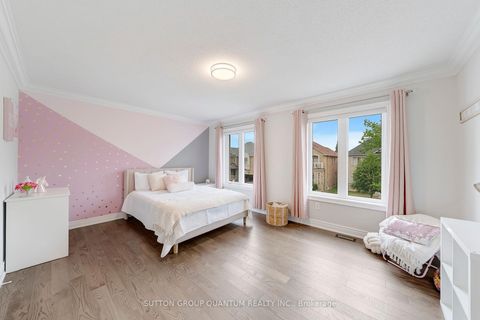 Photo 24 at 2201 Hillmount Drive, WM Westmount, Oakville