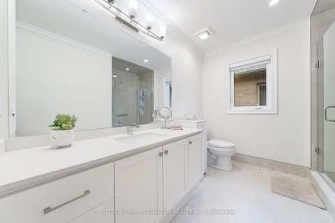 Photo 26 at 2201 Hillmount Drive, WM Westmount, Oakville
