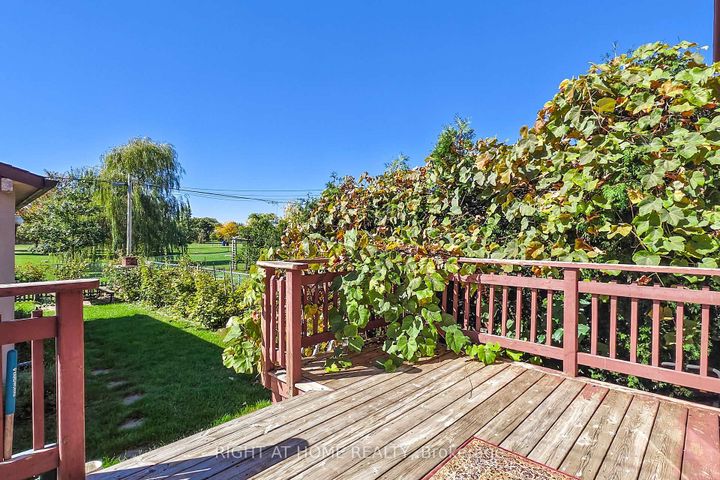 Photo 22 at 118 Treeview Drive, Alderwood, Toronto