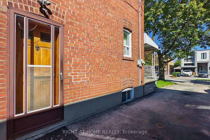 Photo 28 at 118 Treeview Drive, Alderwood, Toronto