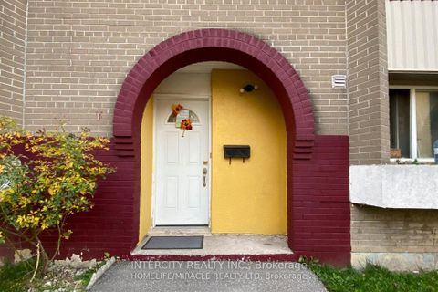 Photo 2 at 7 - 61 Driftwood Avenue, Jane Heights, Toronto