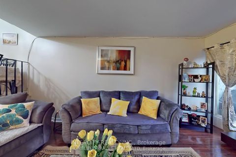 Photo 4 at 7 - 61 Driftwood Avenue, Jane Heights, Toronto Photo 4 at 7 - 61 Driftwood Avenue, Jane Heights, Toronto