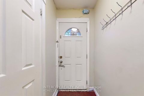 Photo 16 at 7 - 61 Driftwood Avenue, Jane Heights, Toronto