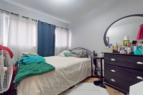 Photo 23 at 7 - 61 Driftwood Avenue, Jane Heights, Toronto