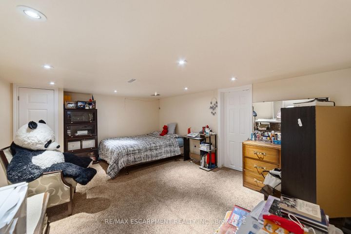 Photo 28 at 1411 Beaufort Drive, Tyandaga, Burlington
