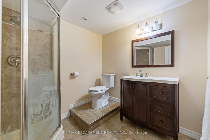 Photo 29 at 1411 Beaufort Drive, Tyandaga, Burlington