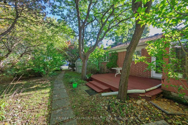 Photo 34 at 1411 Beaufort Drive, Tyandaga, Burlington