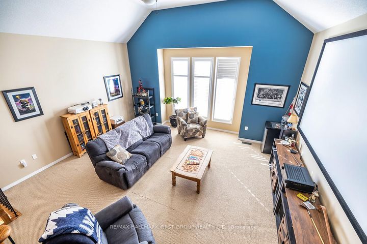 Photo 6 at 1620 Badgley Drive, Taunton, Oshawa