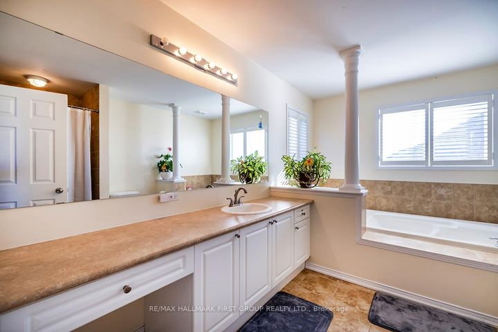 Photo 18 at 1620 Badgley Drive, Taunton, Oshawa