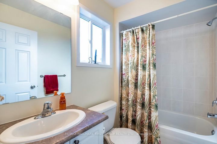Photo 24 at 1620 Badgley Drive, Taunton, Oshawa