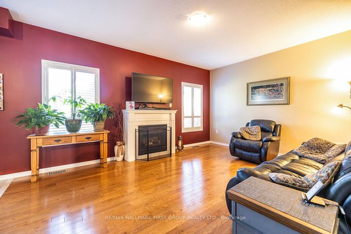 Photo 33 at 1620 Badgley Drive, Taunton, Oshawa