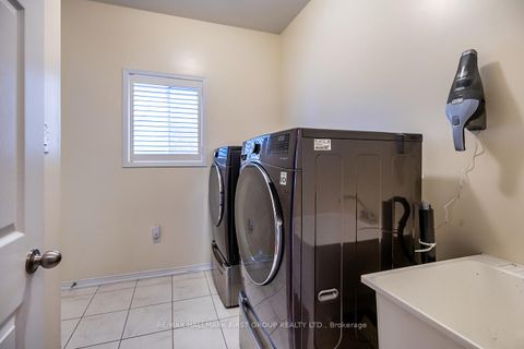 Photo 2 at 1620 Badgley Drive, Taunton, Oshawa