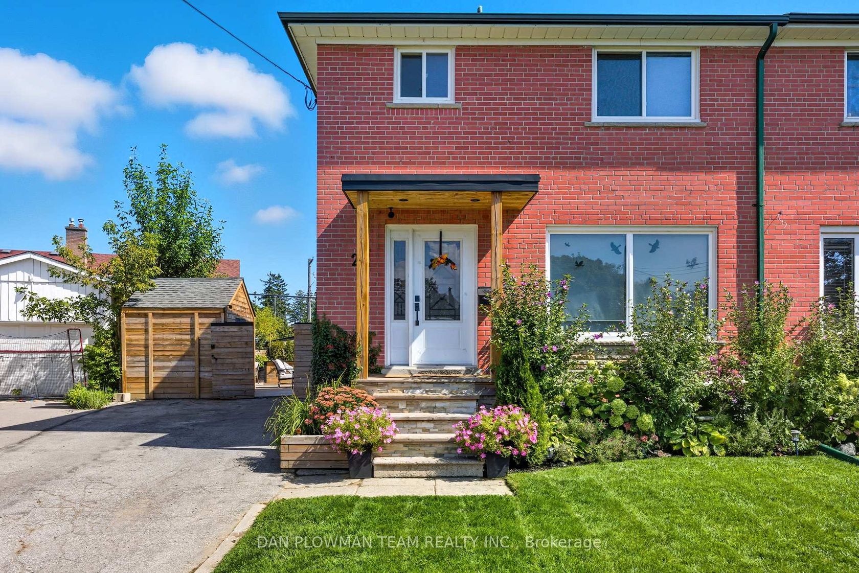 22 Athenia Court, West Hill, Toronto 