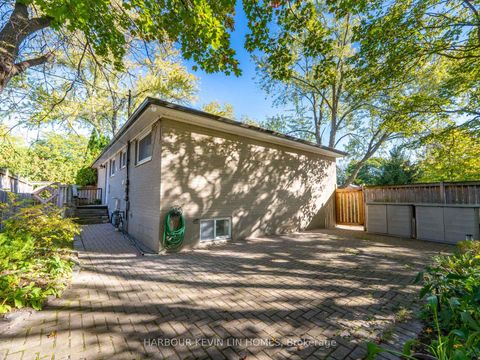 Photo 47 at 30 Foreht Crescent, Aurora Heights, Aurora