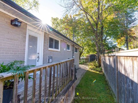 Photo 49 at 30 Foreht Crescent, Aurora Heights, Aurora