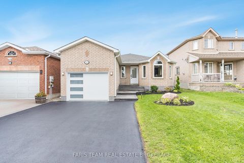 Photo 1 at 233 Wessenger Drive, Holly, Barrie