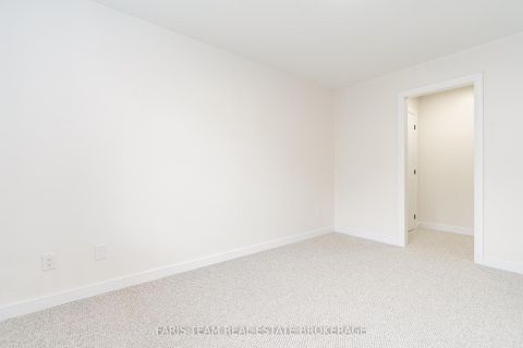 Photo 17 at 233 Wessenger Drive, Holly, Barrie